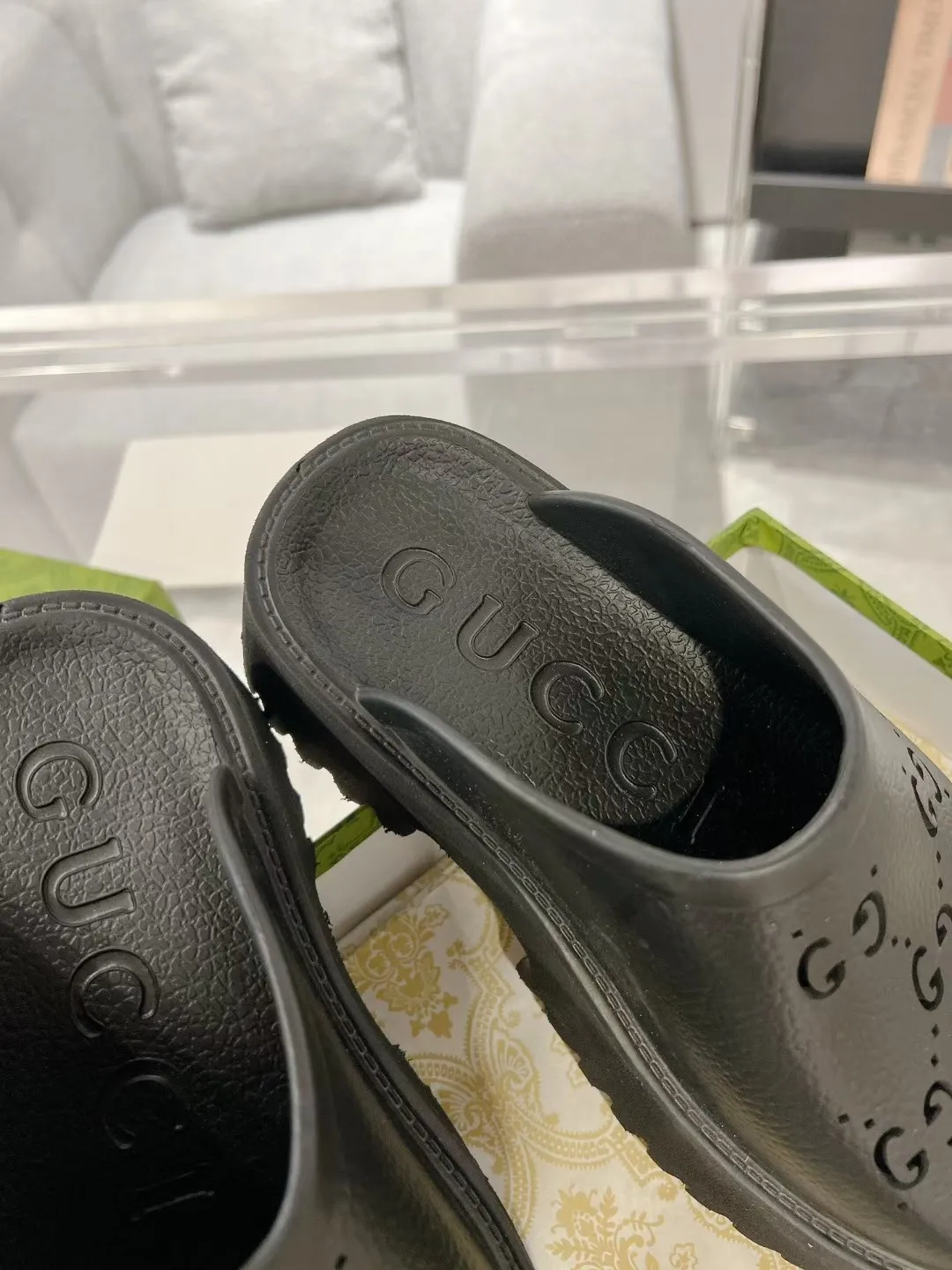 👟👟Ex-factory price 360👟👟 Women's Shoes Factory Women's Shoes Women's Clothing Women's Shoes Women's Clothes GUCCI Gucci 2023 Counter Early Spring Counter Highest Limited Counter New Gucci Punched Carved Crocs Celebrity Blogger Outfits Xiaohongshu Recommendation Original Mold Purchasing Version Original Punched Carved Water Table: 5.0CM Code Number: 35-45#